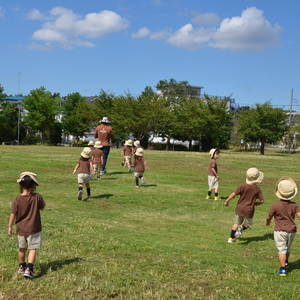 Kinderクラス公園で！